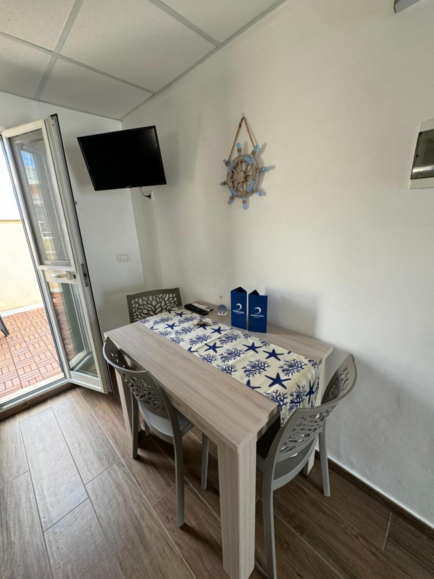 Mareluna Rooms 마르게리타디사보이아 외부 사진